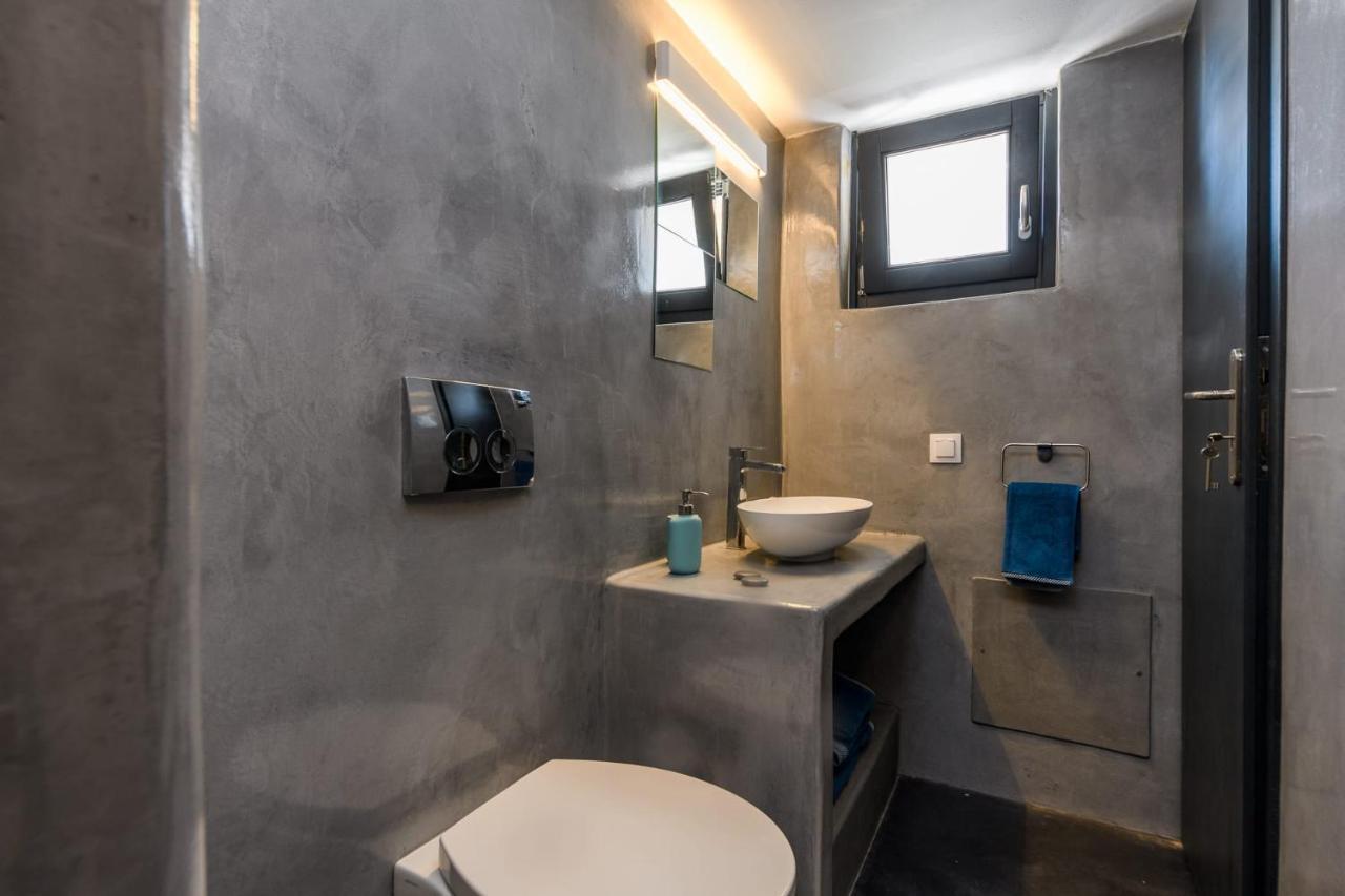 The Luna Suite With Jacuzzi Emporio  Bagian luar foto